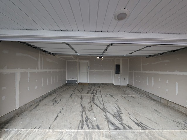 Building Photo - 2035 Sequoia Ave