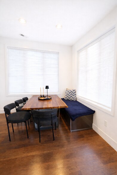 Building Photo - 2506 Chateau Dr