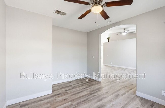 Building Photo - 2163 S Tucana Ln