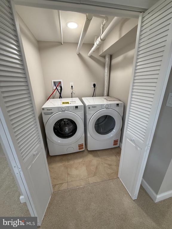 Building Photo - 1608 13th Rd S