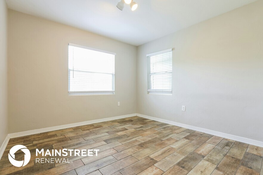 Building Photo - 731 Cypress Ave