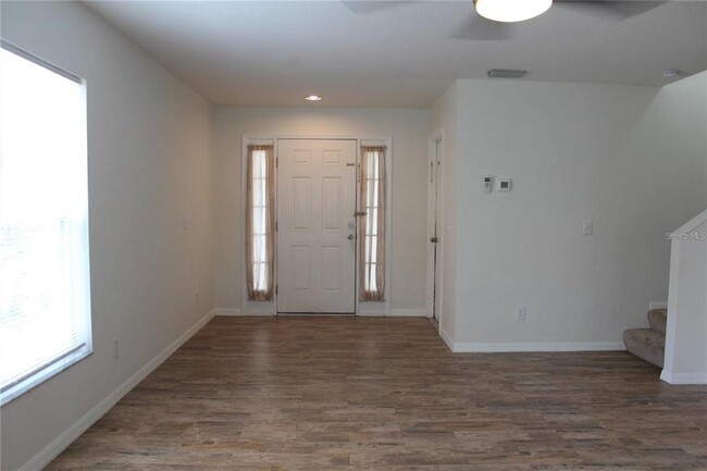 Building Photo - 1750 Horsechestnut Ct
