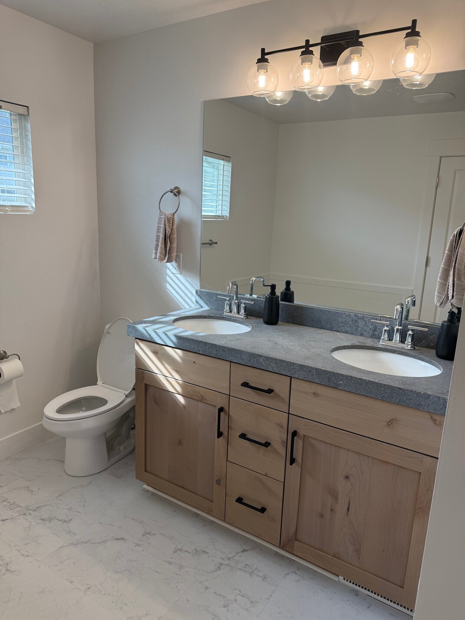 Building Photo - 1396 N 1780 E