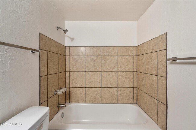 Building Photo - 4630 N 68th St