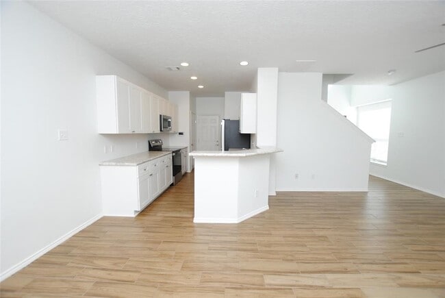 Building Photo - 3212 Victorian Manor Ln