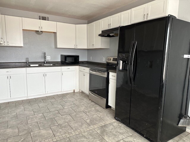Building Photo - 205 Edgewood Dr