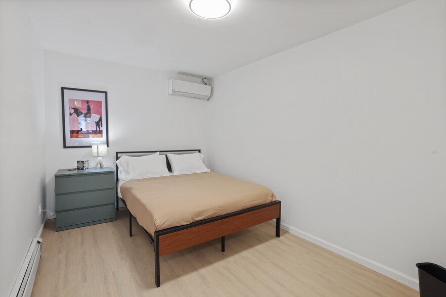 Building Photo - 126 Grant Ave