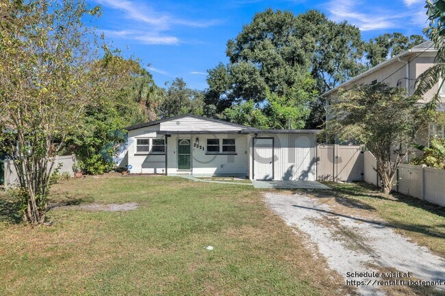 Primary Photo - 3321 W Iowa Ave