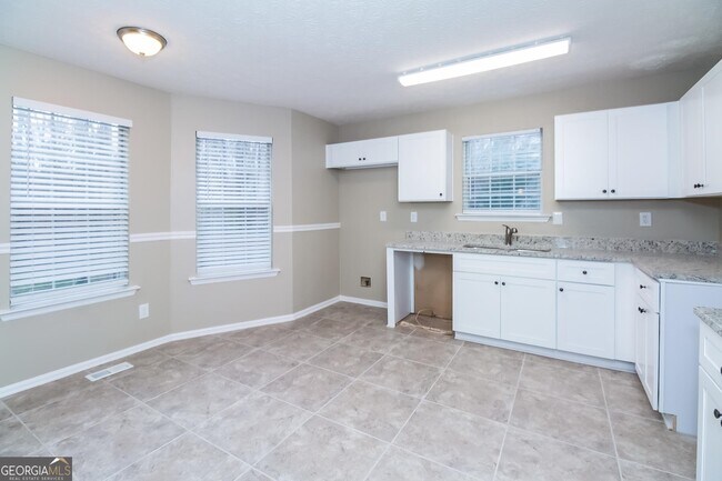 Building Photo - 4237 Sterling Pointe Dr