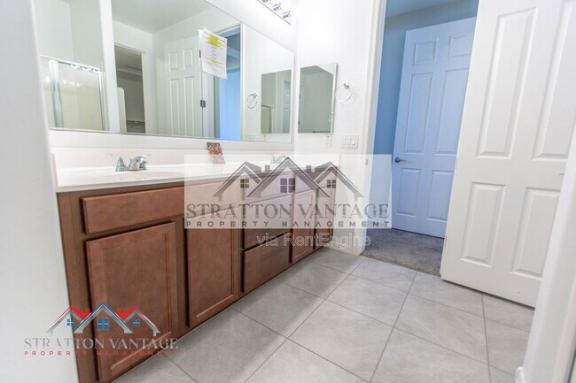 Building Photo - 22486 E Russet Rd