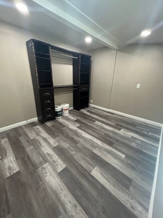 Building Photo - 1317 Marline Ave