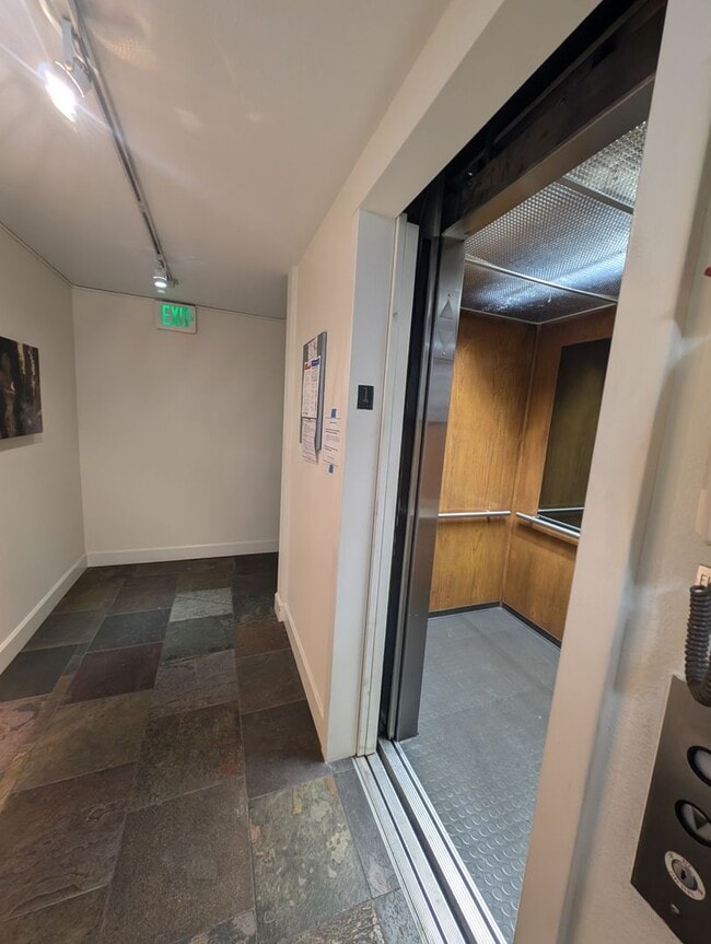 Building Photo - Capitol Hill Condo Available in June - Two Bedroom, High Floor Unit w/ A/C
