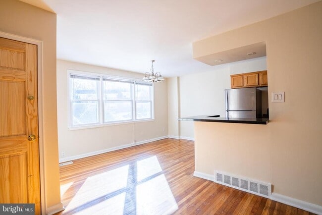 Building Photo - 3717 Mimi Cir