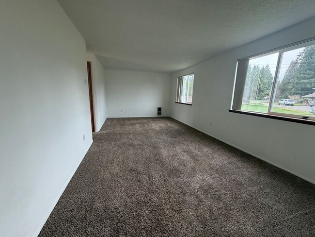 Building Photo - ***RENT SPECIAL — $1,000 OFF FIRST MONTH’S RENT*** Beautiful 3 Bedroom Home in Olympia WA - Apply...