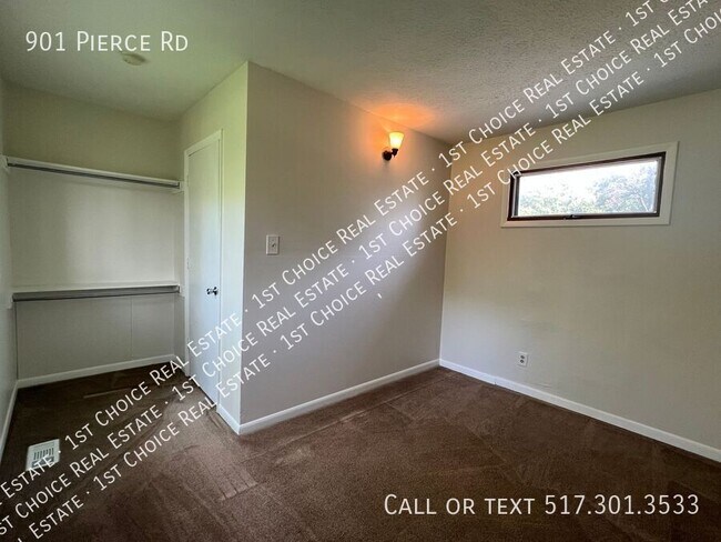 Building Photo - 901 Pierce Rd