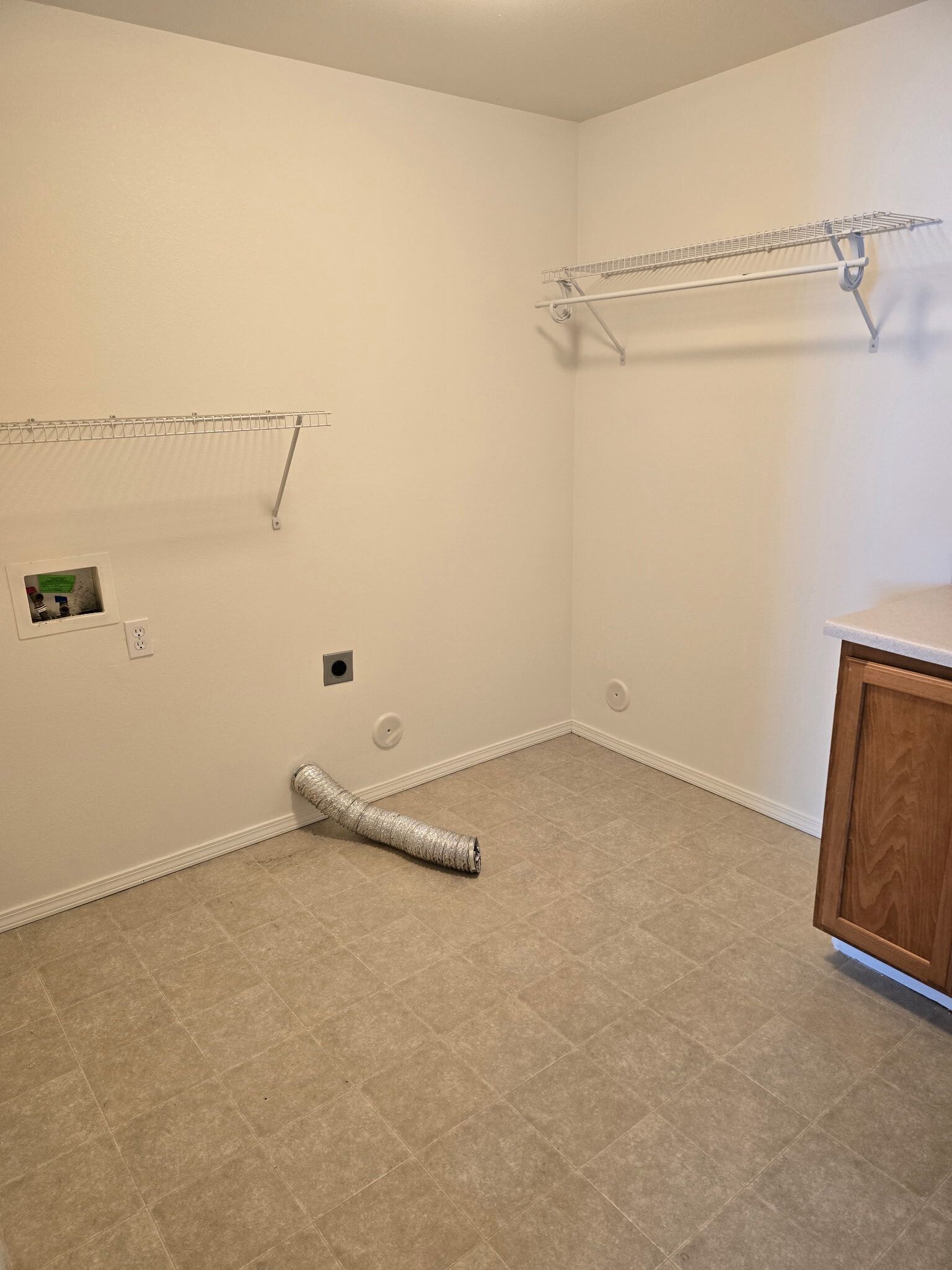 Building Photo - 3183 W Versailles Dr