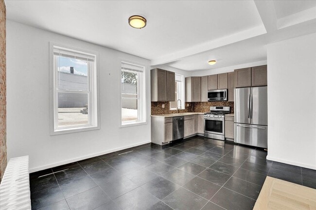 Building Photo - 1314 Paterson Plank Rd