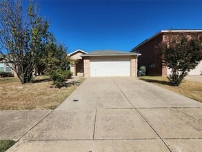 Building Photo - 3952 Thoroughbred Trail