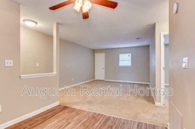 Building Photo - 3001 Strickland Ct