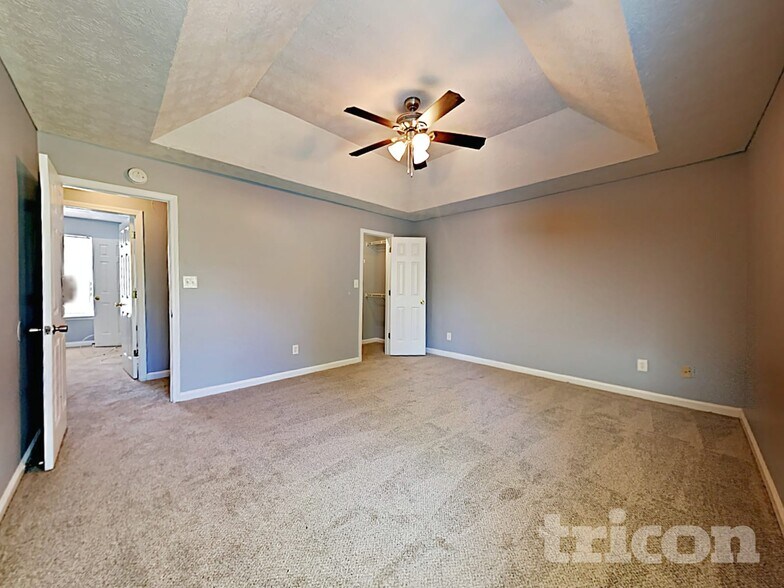 Building Photo - 432 Pine Valley Dr