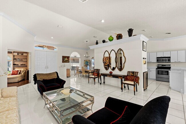 Building Photo - 15495 Rolling Meadows Cir