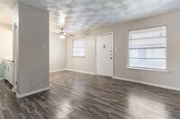 Building Photo - Southgate Manor