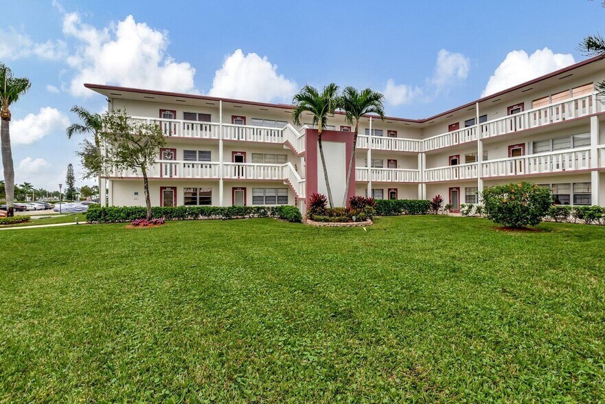 Building Photo - 113 Fanshaw C