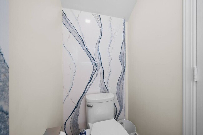 Building Photo - 1219 Denver Ln