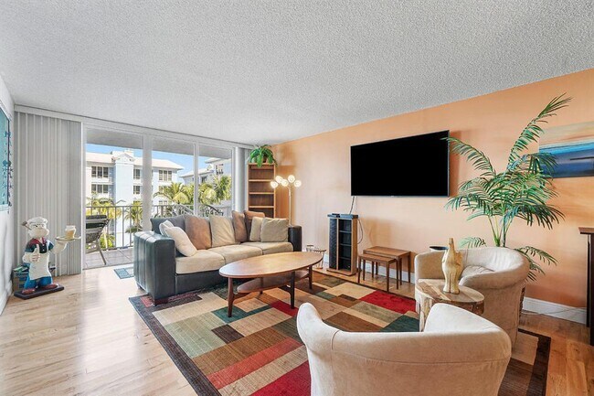 Building Photo - 800 SE 20th Ave