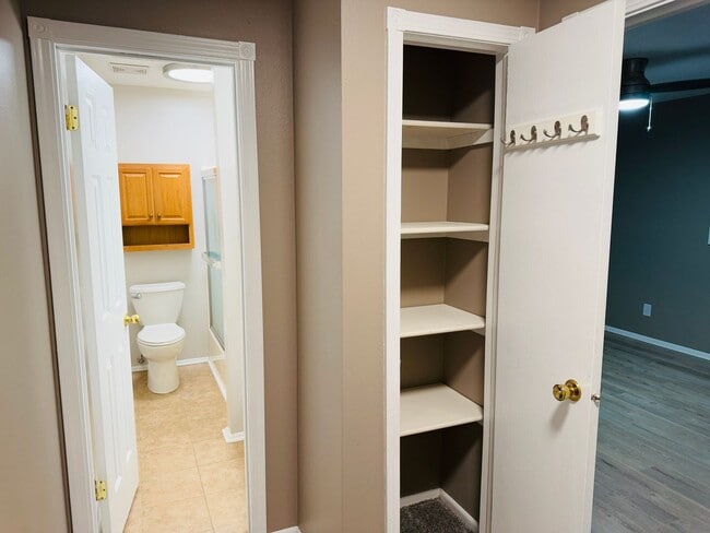 Building Photo - December Free and January HALF OFF! West End Condo with Deck, Central AC and community pool