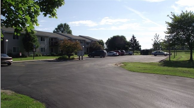 Building Photo - Rosebush Estates