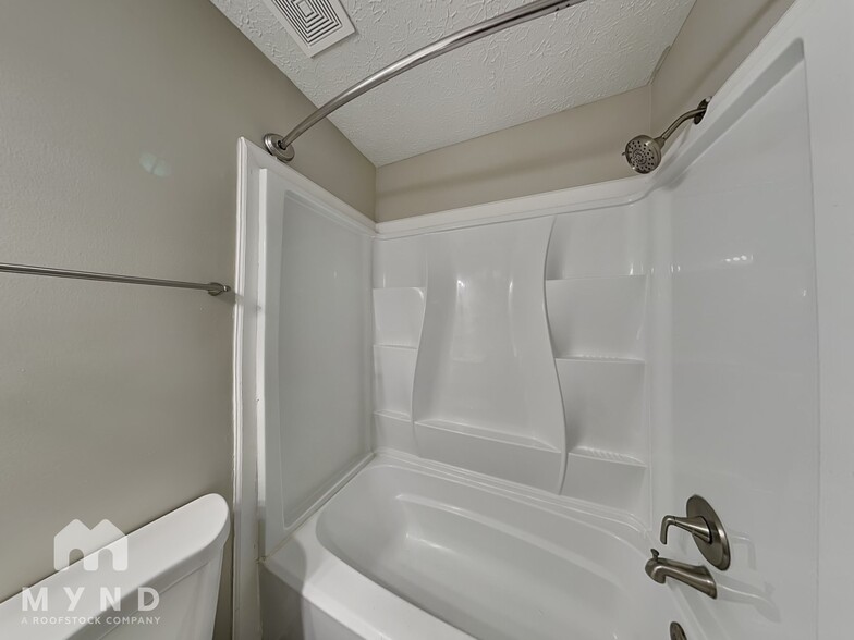 Building Photo - 4573 Dungannon Dr
