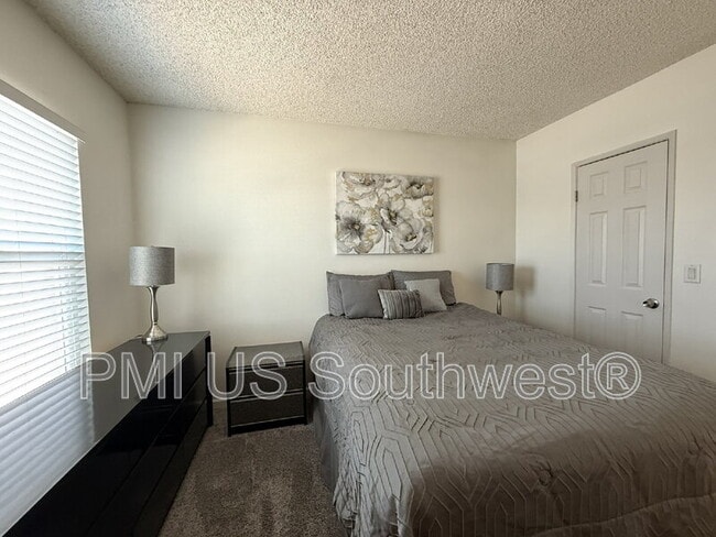 Building Photo - 1280 Mohave Dr