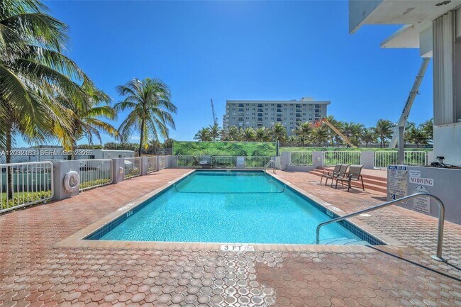Building Photo - 9341 Collins Ave