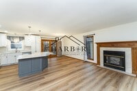Building Photo - 1709 8 1/2 Avenue SE