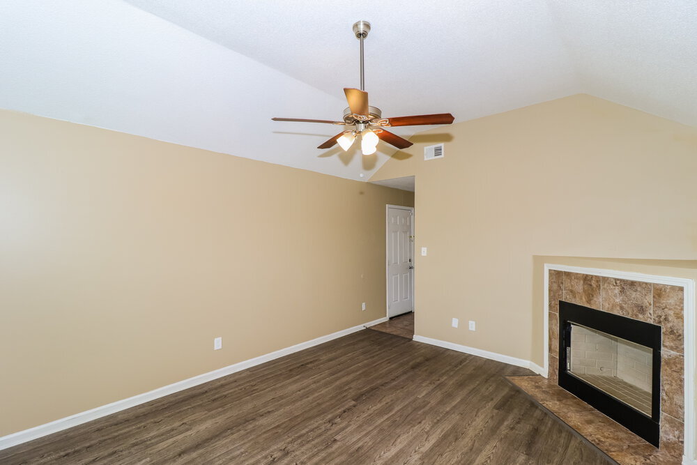 Building Photo - 4551 Cedargreen Cove