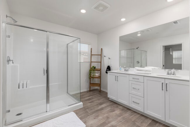 Building Photo - 23307 Desert Lily Ct