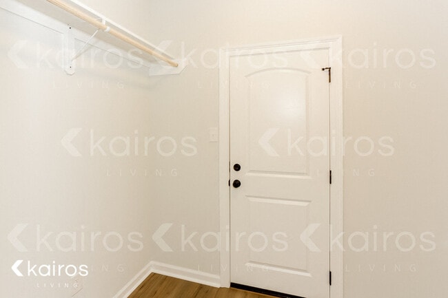 Building Photo - 100 Alpine Meadows Ln