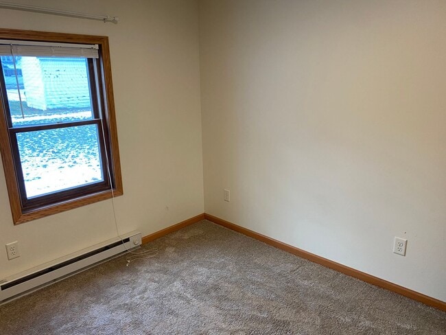 Building Photo - 2 bed 1 bath Single Family Home in Wausau