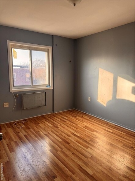 Building Photo - 776 Lincoln Ave