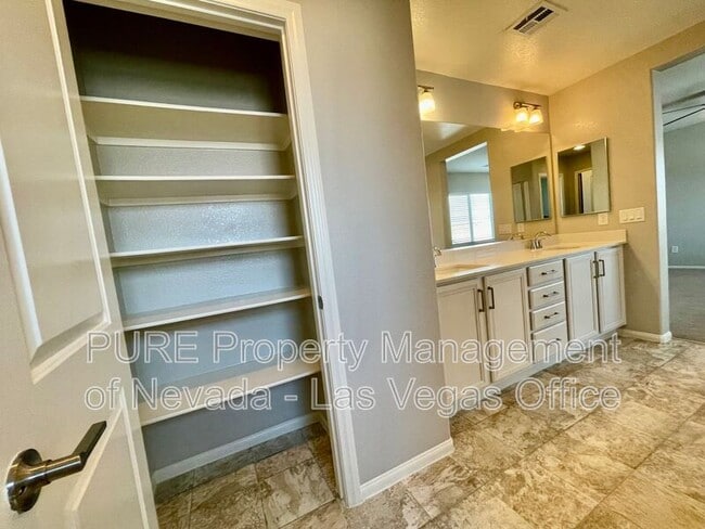 Building Photo - 1205 Alford Creek Ct