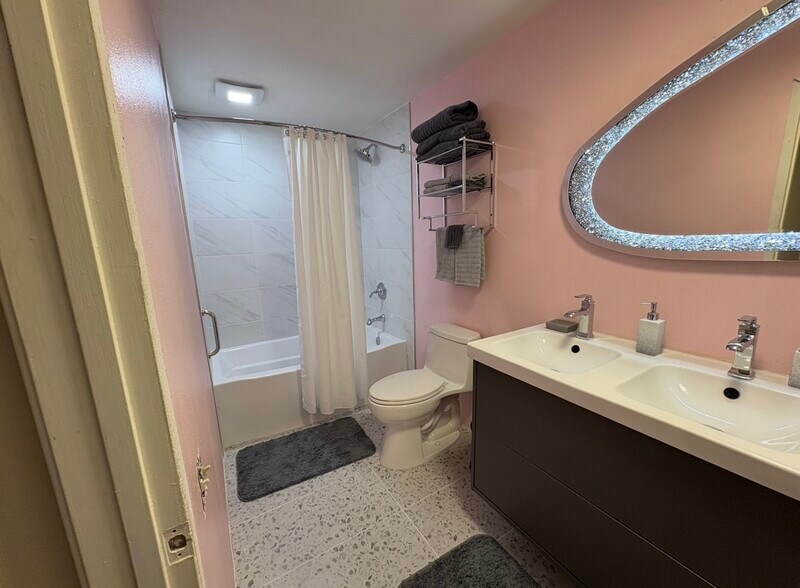 Building Photo - 1515 Spyglass Plz