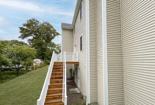 Building Photo - 57 Castine St