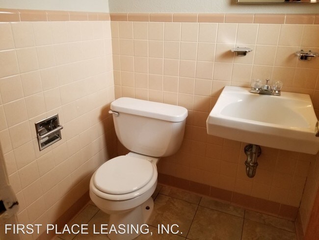 Building Photo - 3 br, 2 bath House - 509 Circle Dr.