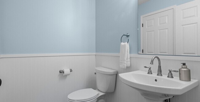 Building Photo - May & June Furnished Extended Stay Rental