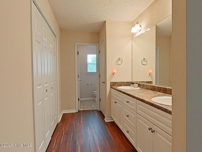 Building Photo - 298 High Meadows Cir