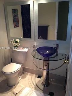 Building Photo - 812 SE 14th Ct