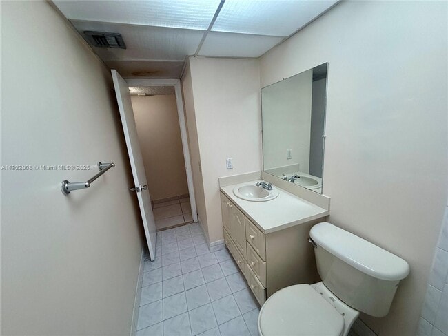 Building Photo - 8760 SW 133rd Avenue Rd