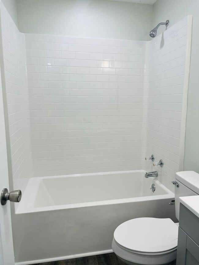 Building Photo - 60 W Washington St