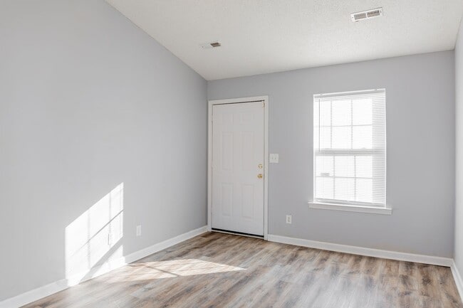 Building Photo - 955 Winesap Rd